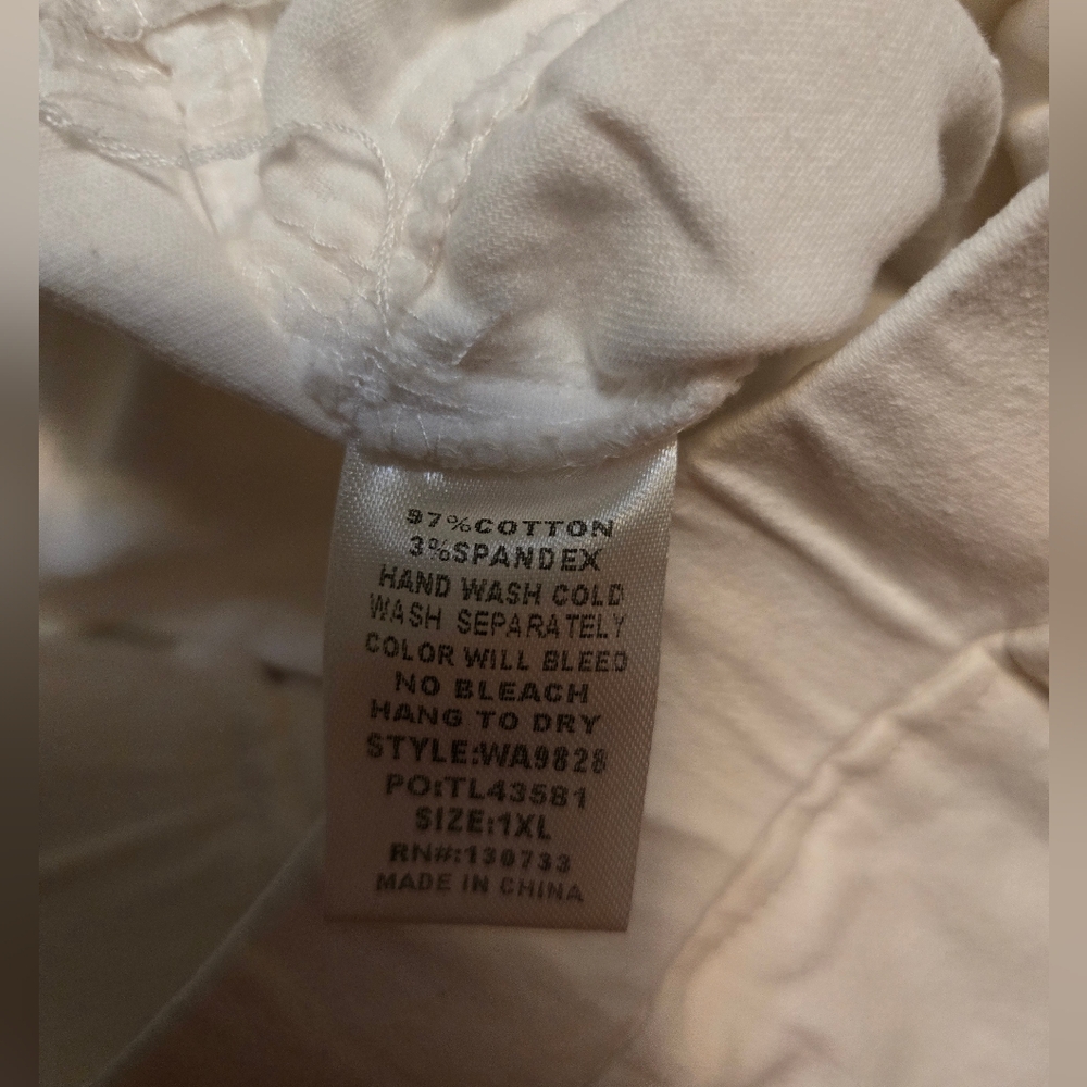 Umgee Distressed Pants - Picture 4 of 6